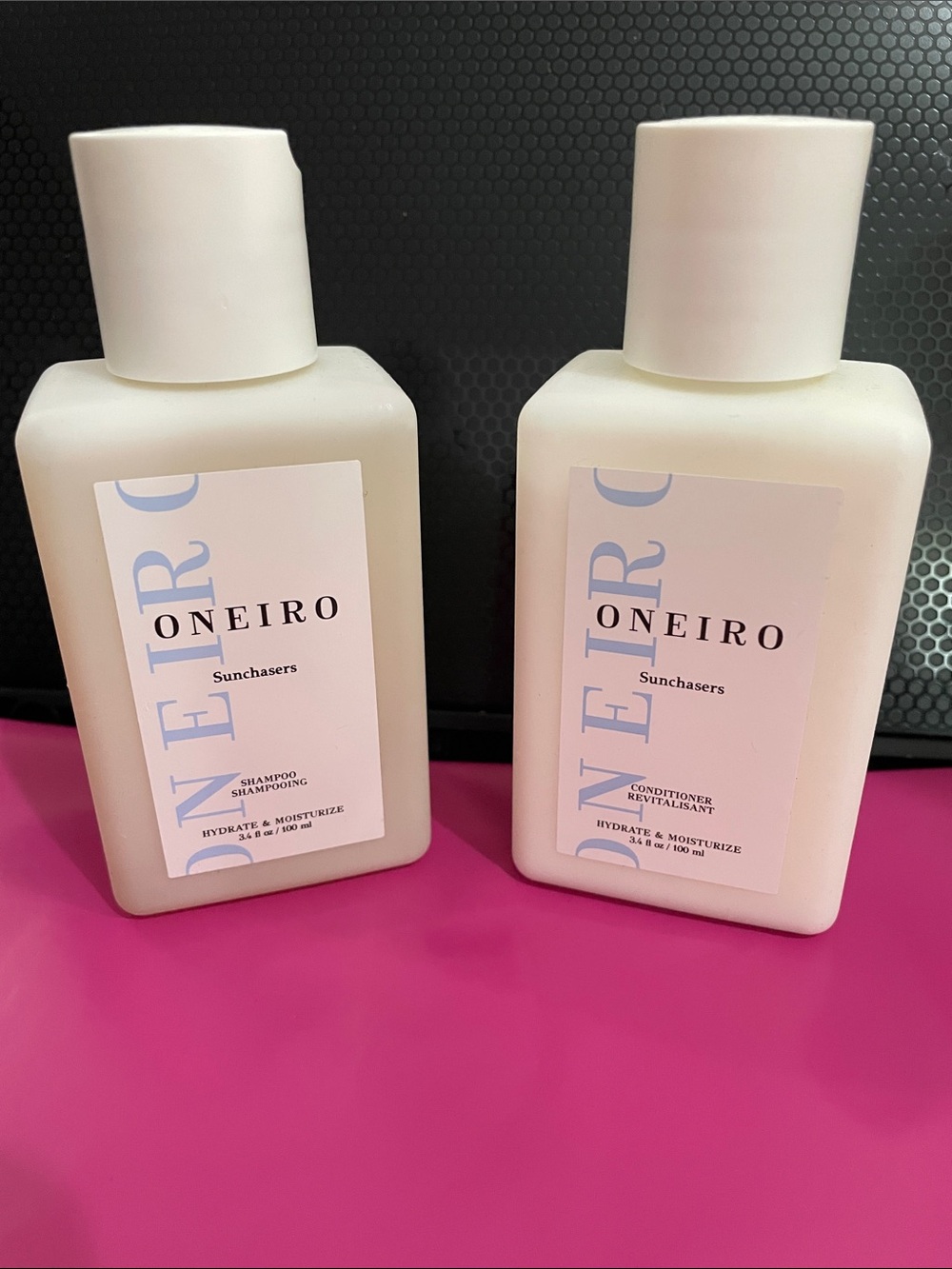 ONEIRO Sunchasers Hydrate & Moisturize Shampoo - White